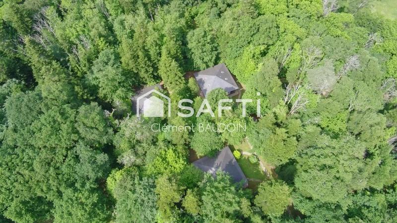 Local commercial - 1 353 m² - 20 pièces