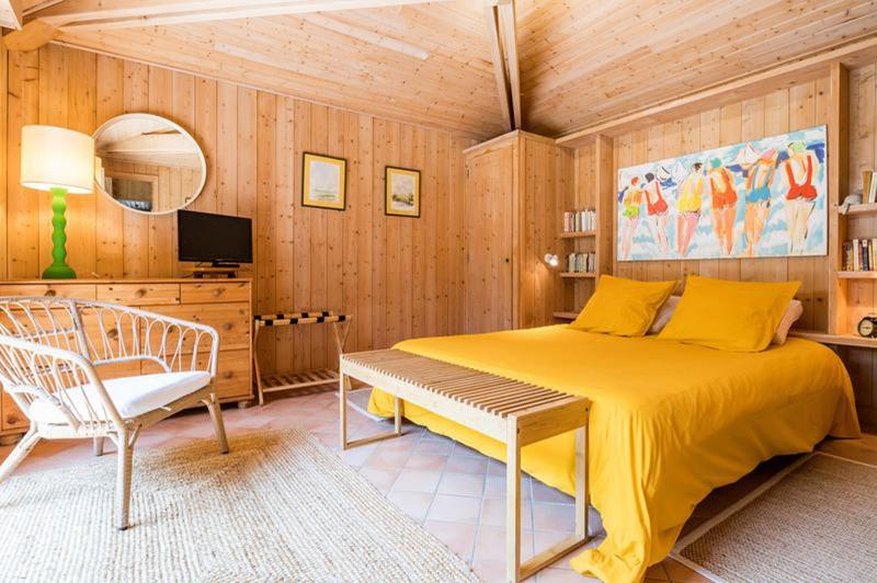 Propriété - 350 m² - 12 pièces