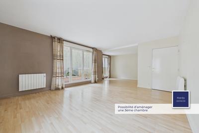 Appartement - 82 m² - 4 pièces