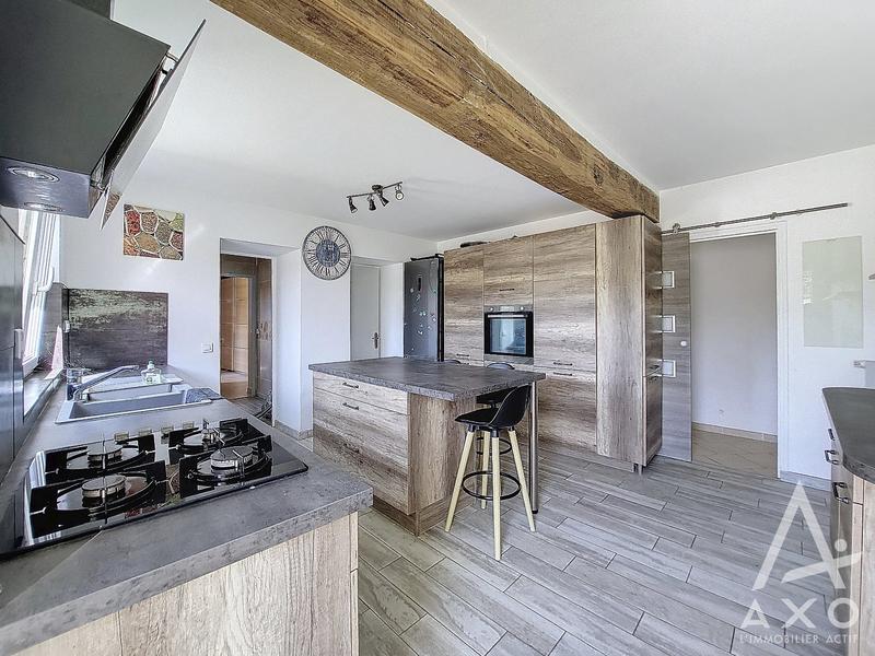 Maison - 174 m² - 6 pièces