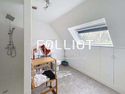 Maison - 104 m² - 5 pièces