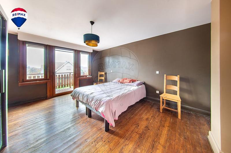 Maison - 143 m² - 6 pièces