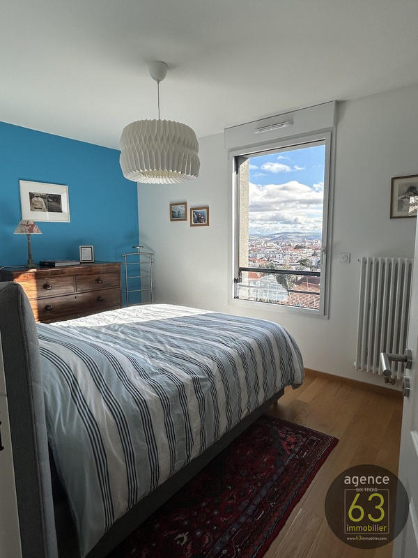 Appartement - 105 m² - 4 pièces