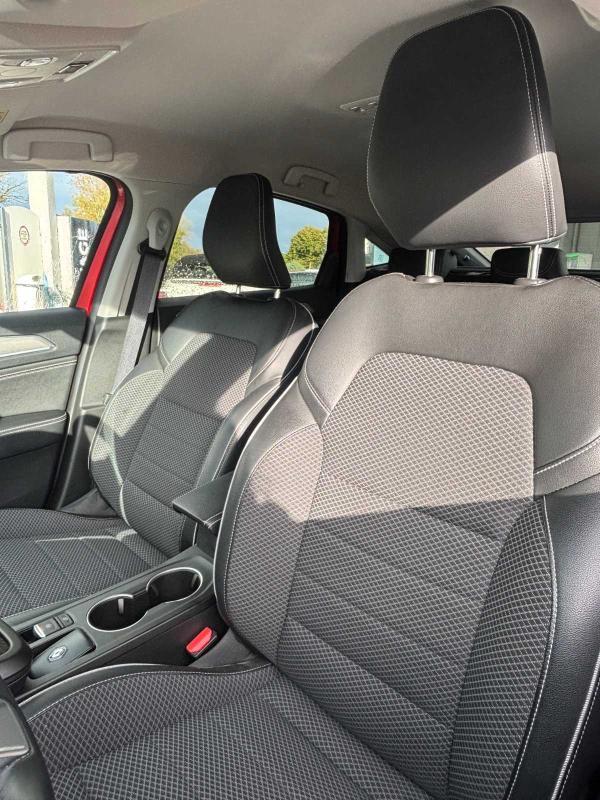 Renault Arkana Etech145