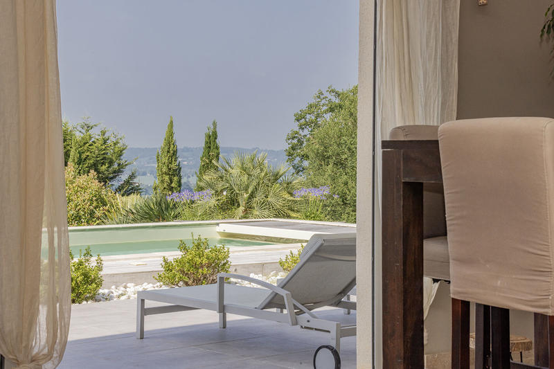 Maison - 253 m² - 7 pièces