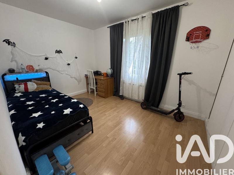 Maison - 210 m² - 9 pièces