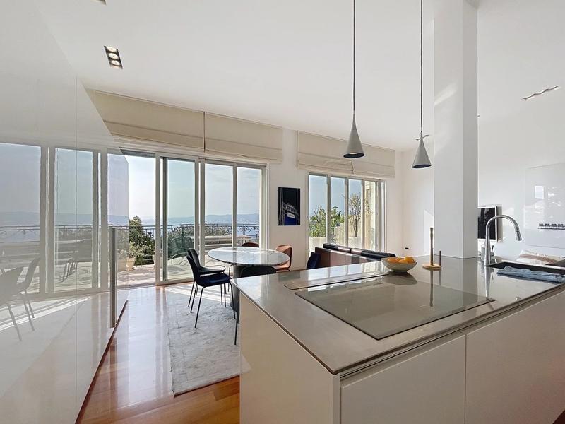 Appartement - 143 m² - 4 pièces