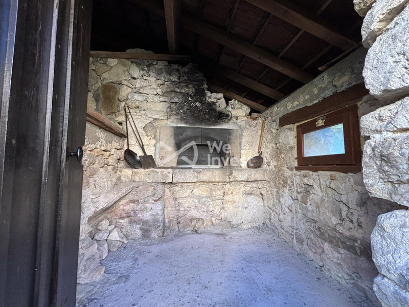 Maison - 300 m² - 9 pièces