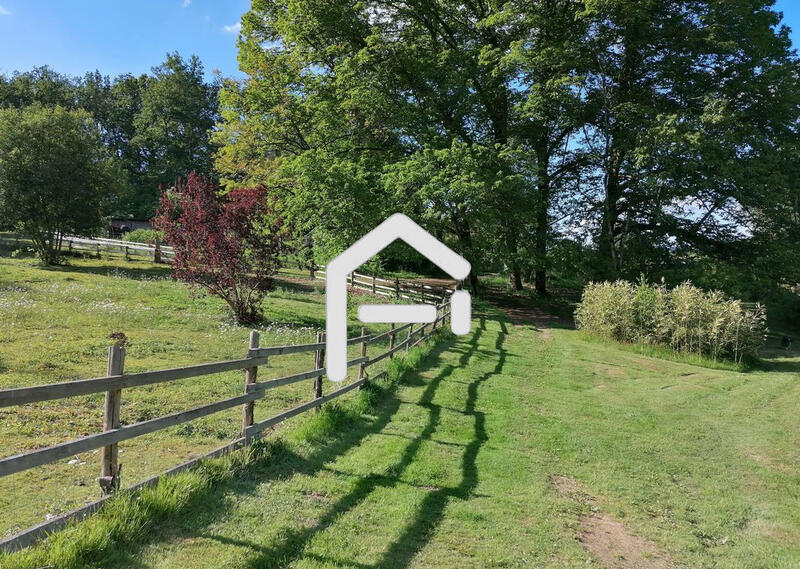 Maison - 190 m² - 12 pièces