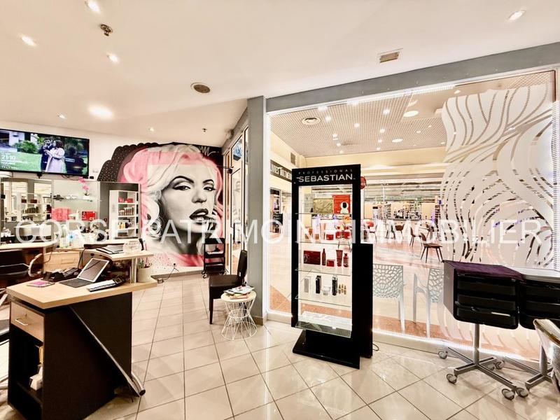 Fonds de commerce - Local commercial - 62 m²