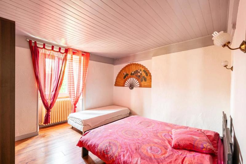 Corps de ferme - 190 m² - 9 pièces