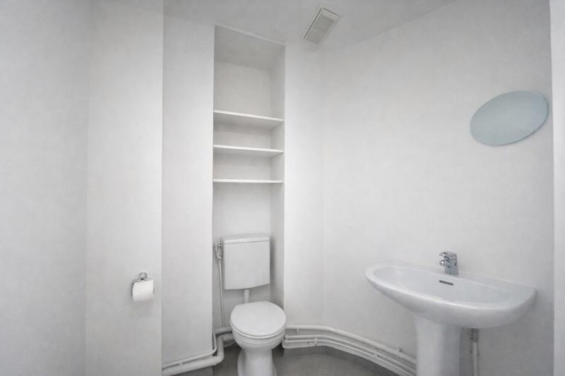 Bureau - 83 m² - 4 pièces