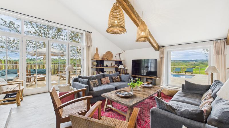 Propriété - 770 m² - 15 pièces