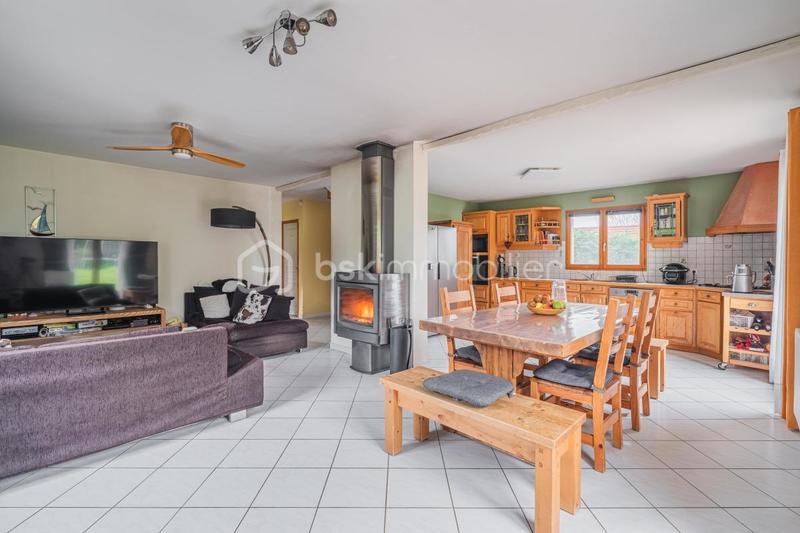 Maison - 140 m² - 5 pièces