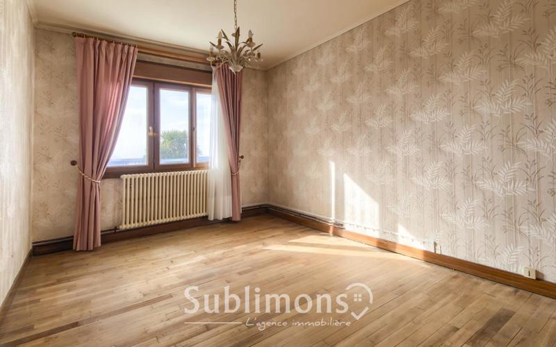 Maison traditionnelle - 97 m² - 5 pièces