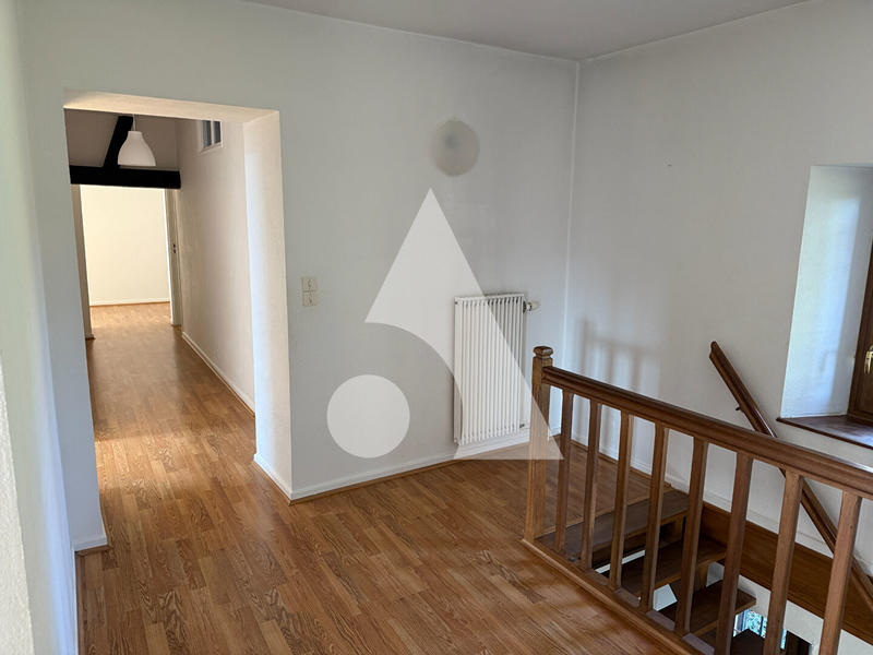 Maison - 189 m² - 7 pièces