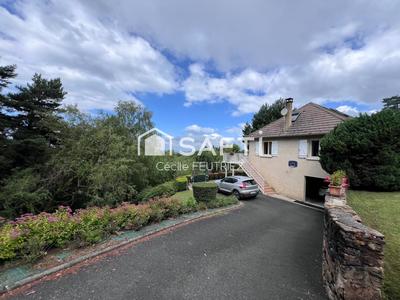 Maison - 150 m² - 5 pièces