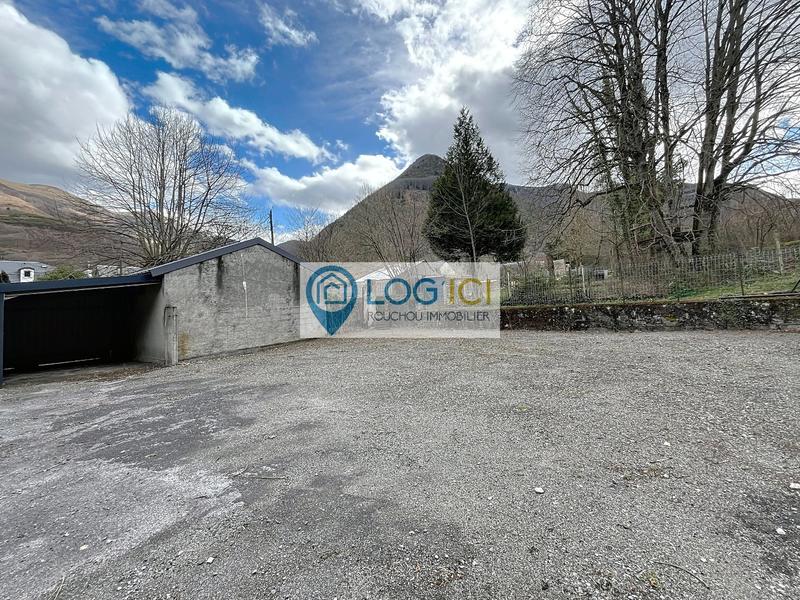 Maison - 205 m² - 8 pièces