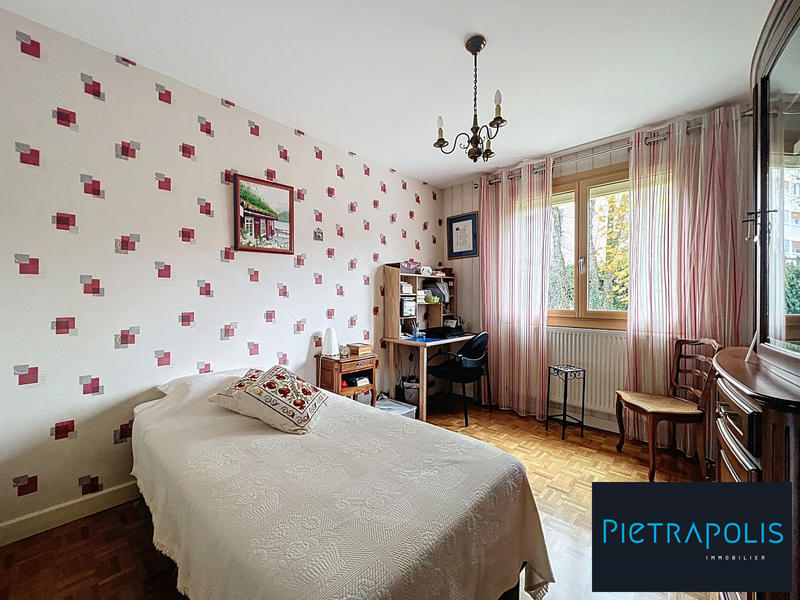 Maison - 196 m² - 7 pièces