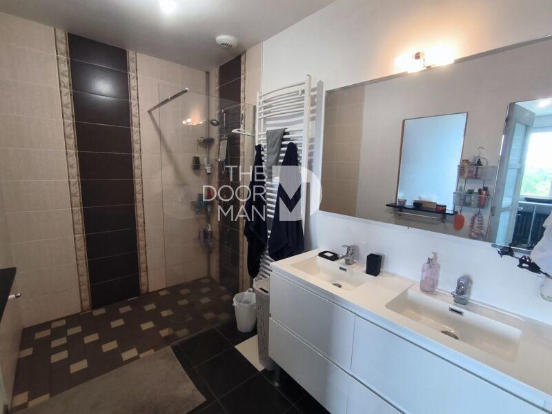 Maison en pierre - 95 m² - 4 pièces