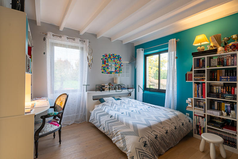 Maison - 225 m² - 6 pièces