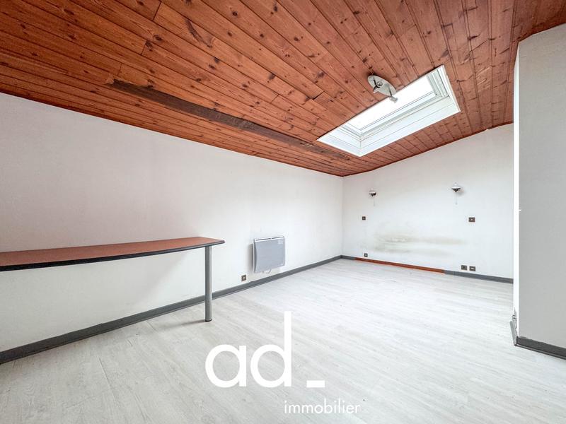 Maison - 178 m² - 8 pièces