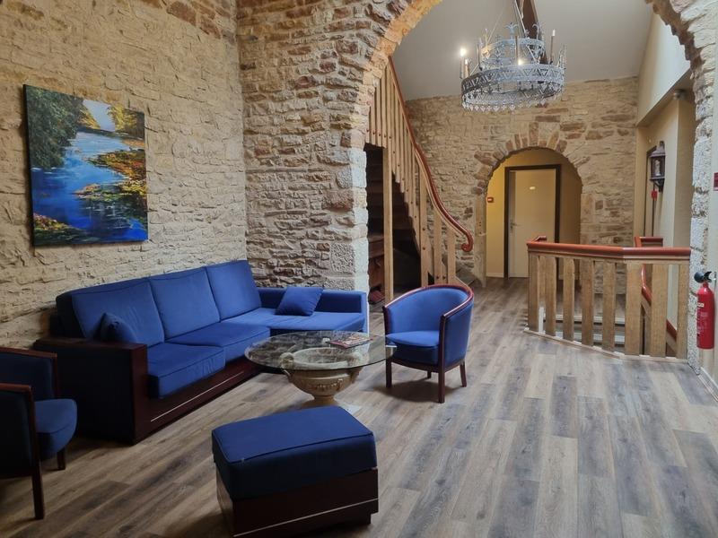 Fonds de commerce - 1 100 m²