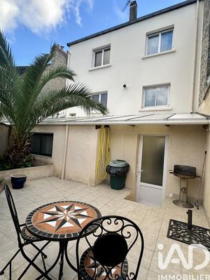 Maison - 136 m² - 6 pièces