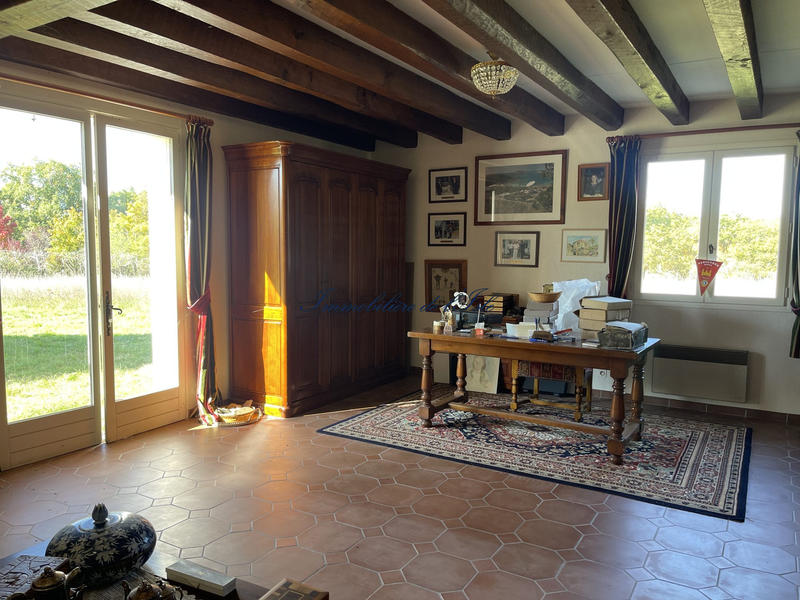 Maison - 285 m² - 7 pièces