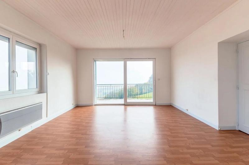 Appartement - 96 m² - 5 pièces