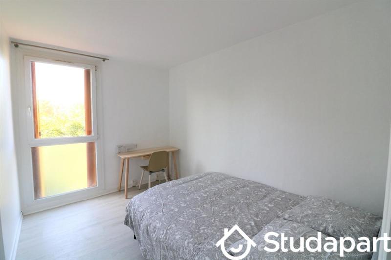 Chambre - 12 m² - 1 pièce