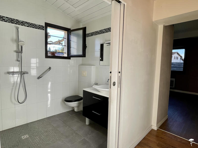 Maison contemporaine - 139 m² - 5 pièces