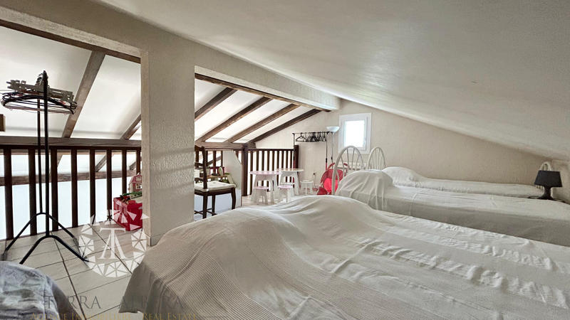 Villa - 145 m² - 6 pièces