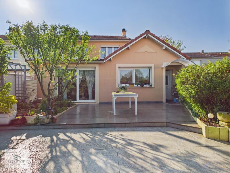 Maison - 115 m² - 5 pièces