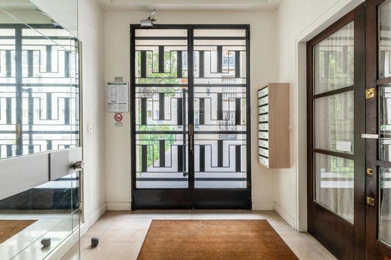 Bureau - 8 m² - 1 pièce