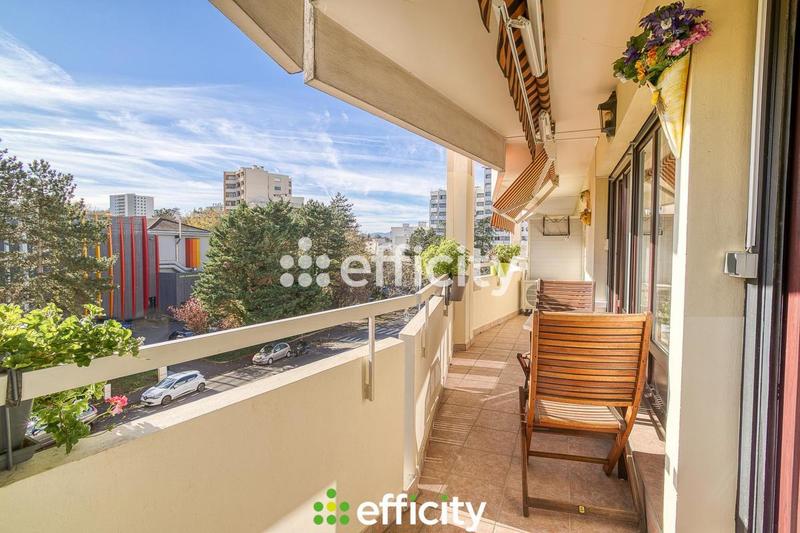 Appartement - 106 m² - 5 pièces