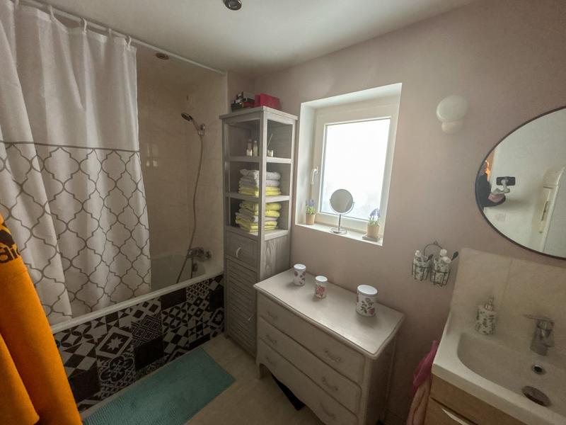 Maison - 94 m² - 4 pièces