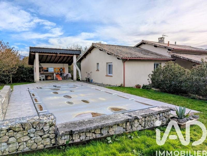 Maison - 186 m² - 6 pièces