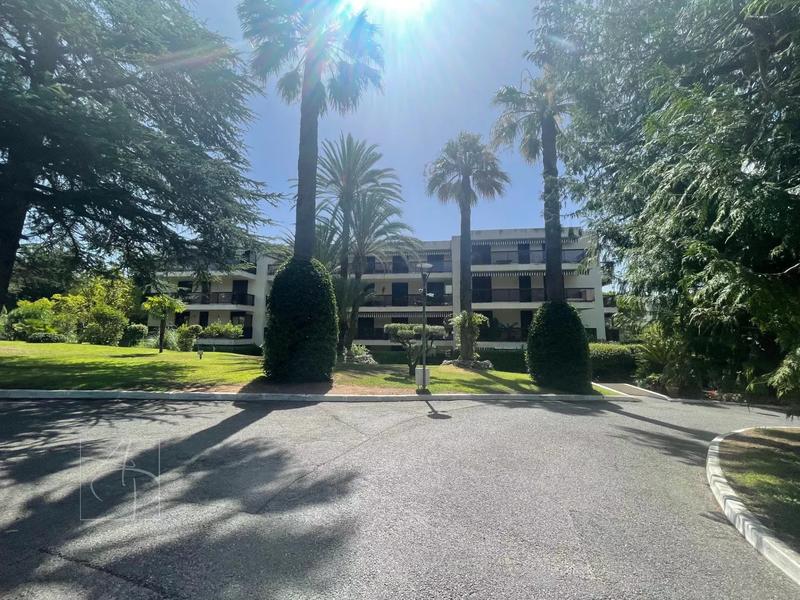 Appartement - 84 m² - 3 pièces