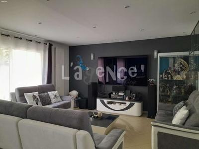 Maison - 136 m² - 6 pièces