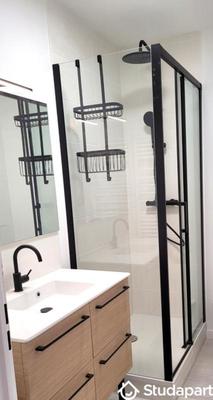 Chambre - 9 m² - 1 pièce