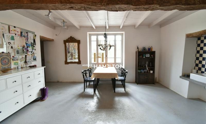 Propriété - 655 m² - 18 pièces