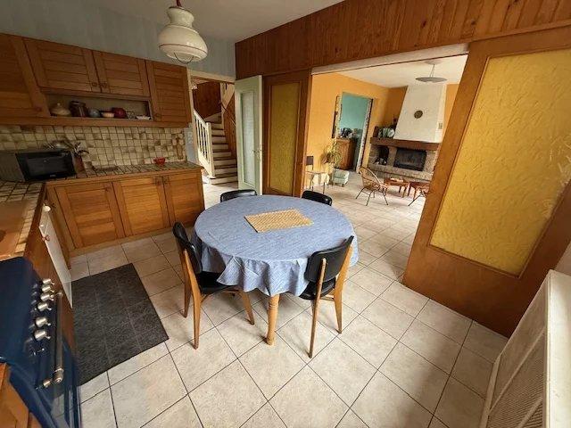 Maison - 93 m² - 4 pièces