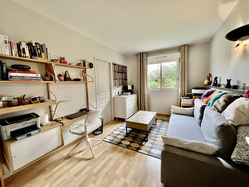 Maison - 221 m² - 8 pièces