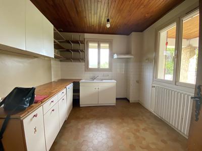 Maison - 137 m² - 8 pièces