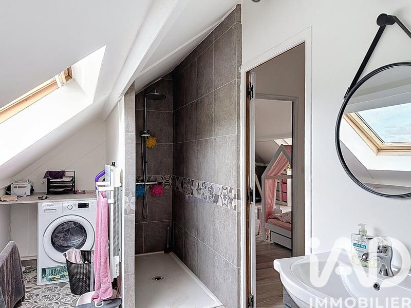 Maison - 167 m² - 6 pièces