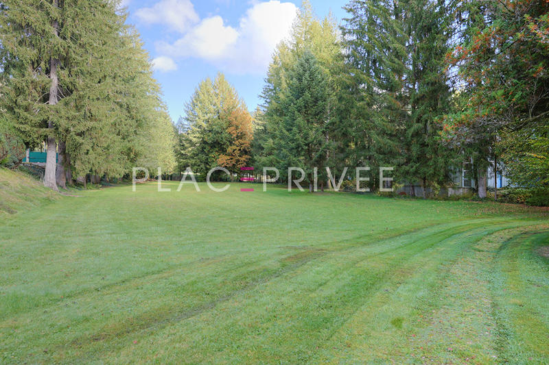 Demeure - 705 m² - 24 pièces