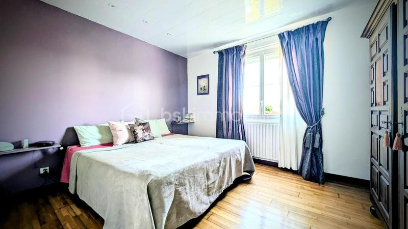 Maison - 153 m² - 7 pièces