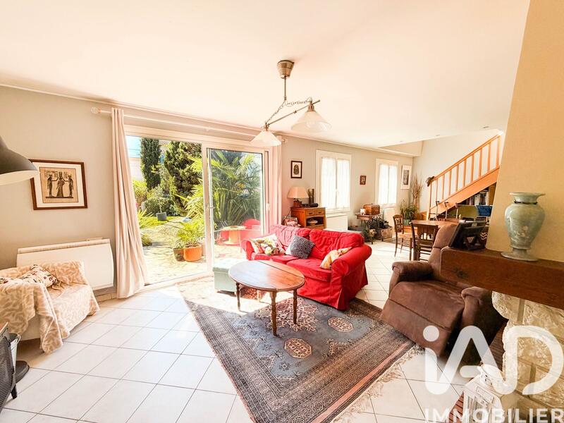 Maison - 105 m² - 5 pièces