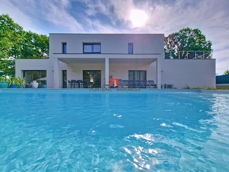 Villa - 193 m² - 5 pièces